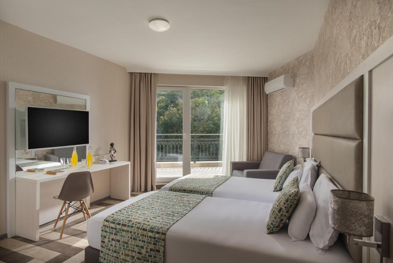 Marina White Sands Beach Hotel Obzor Exteriör bild