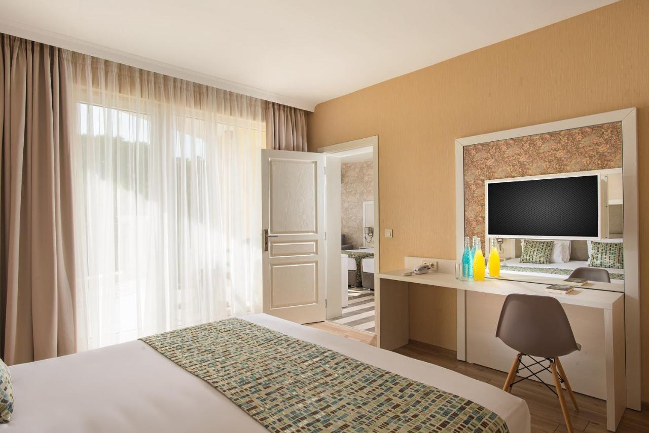 Marina White Sands Beach Hotel Obzor Exteriör bild