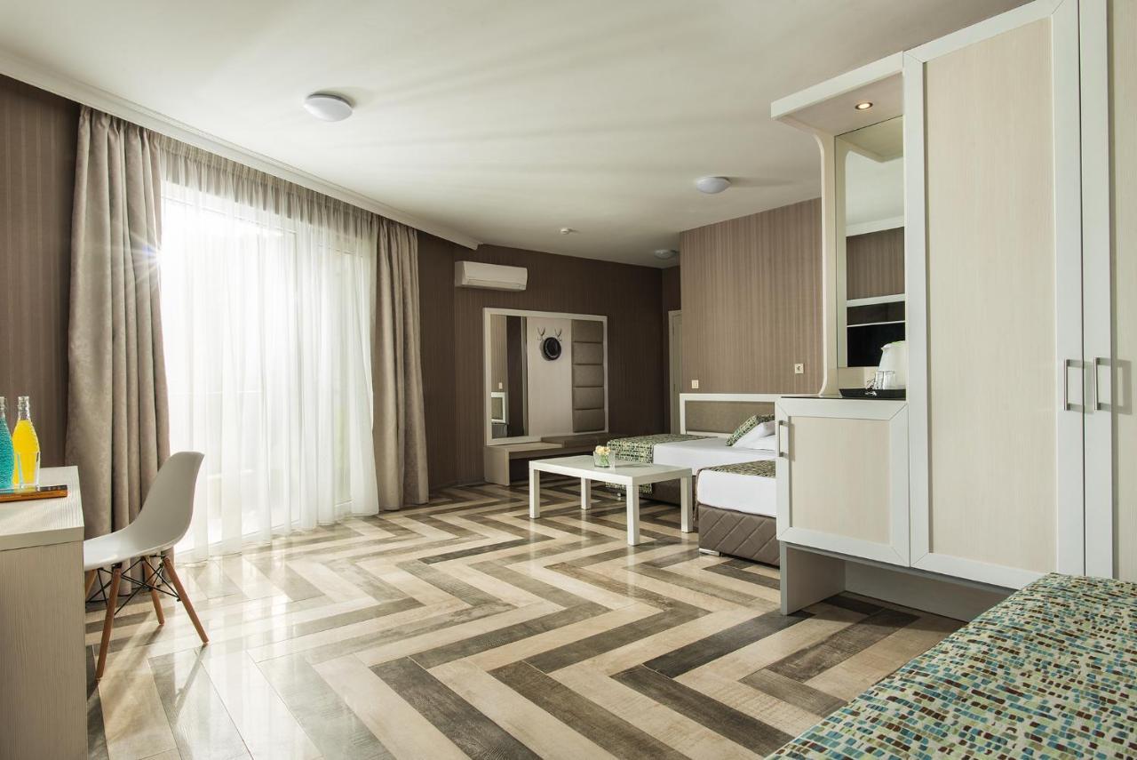 Marina White Sands Beach Hotel Obzor Exteriör bild